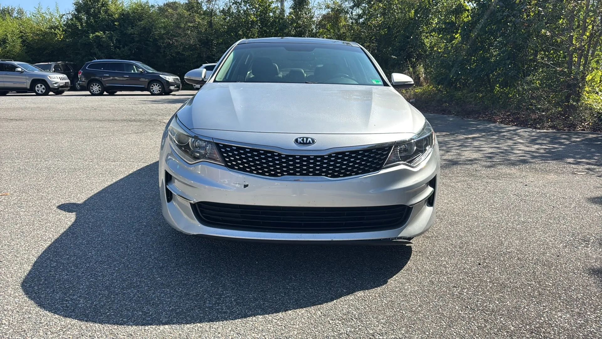 Used 2018 Kia Optima EX w/ Premium Package image 2