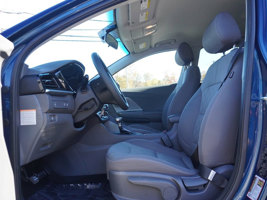 Used 2022 Kia Niro LX image 29