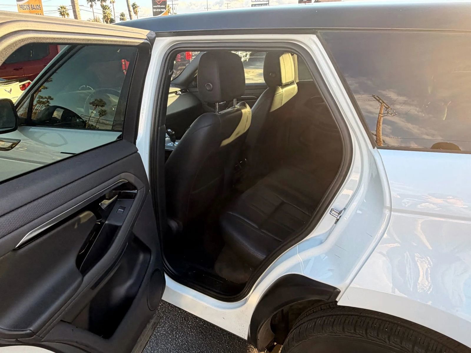 Used 2020 Land Rover Range Rover Evoque S AWD/4WD image 15