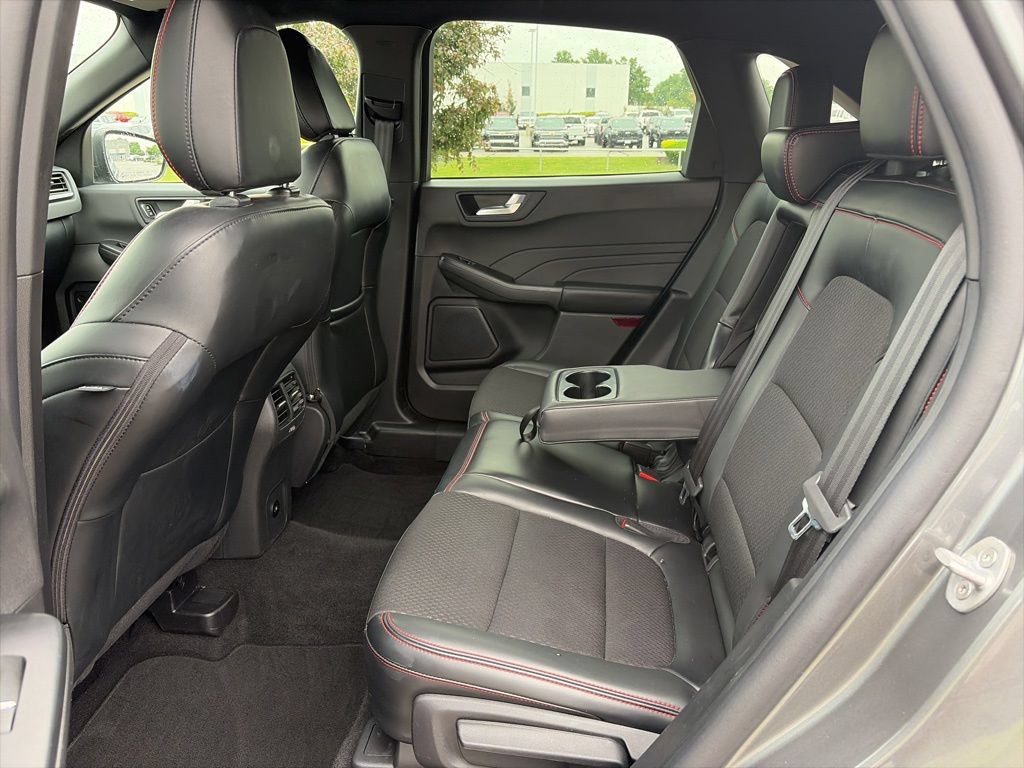 Used 2025 Ford Escape ST-Line FWD image 41