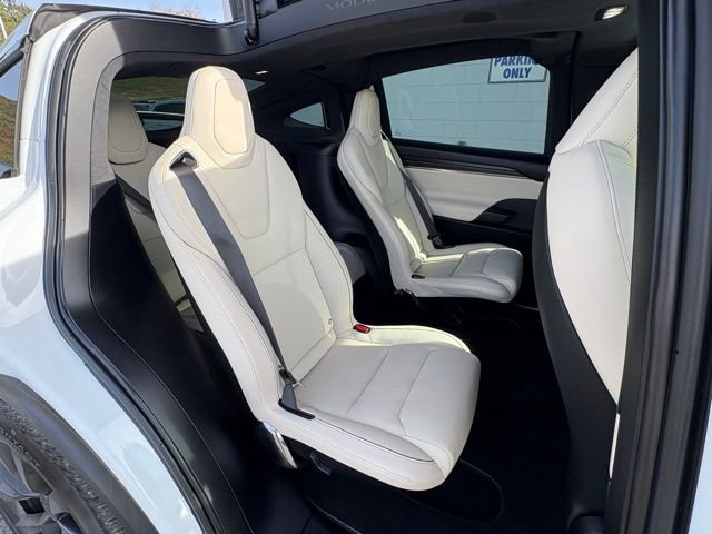 Used 2022 Tesla Model X Plaid image 39