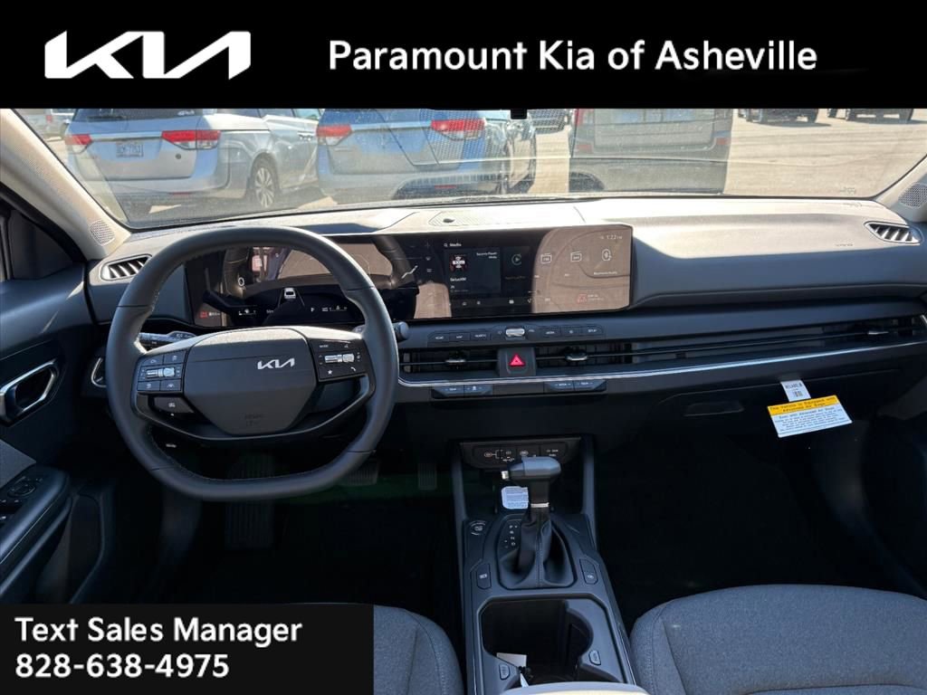 New 2025 Kia K4 EX image 8