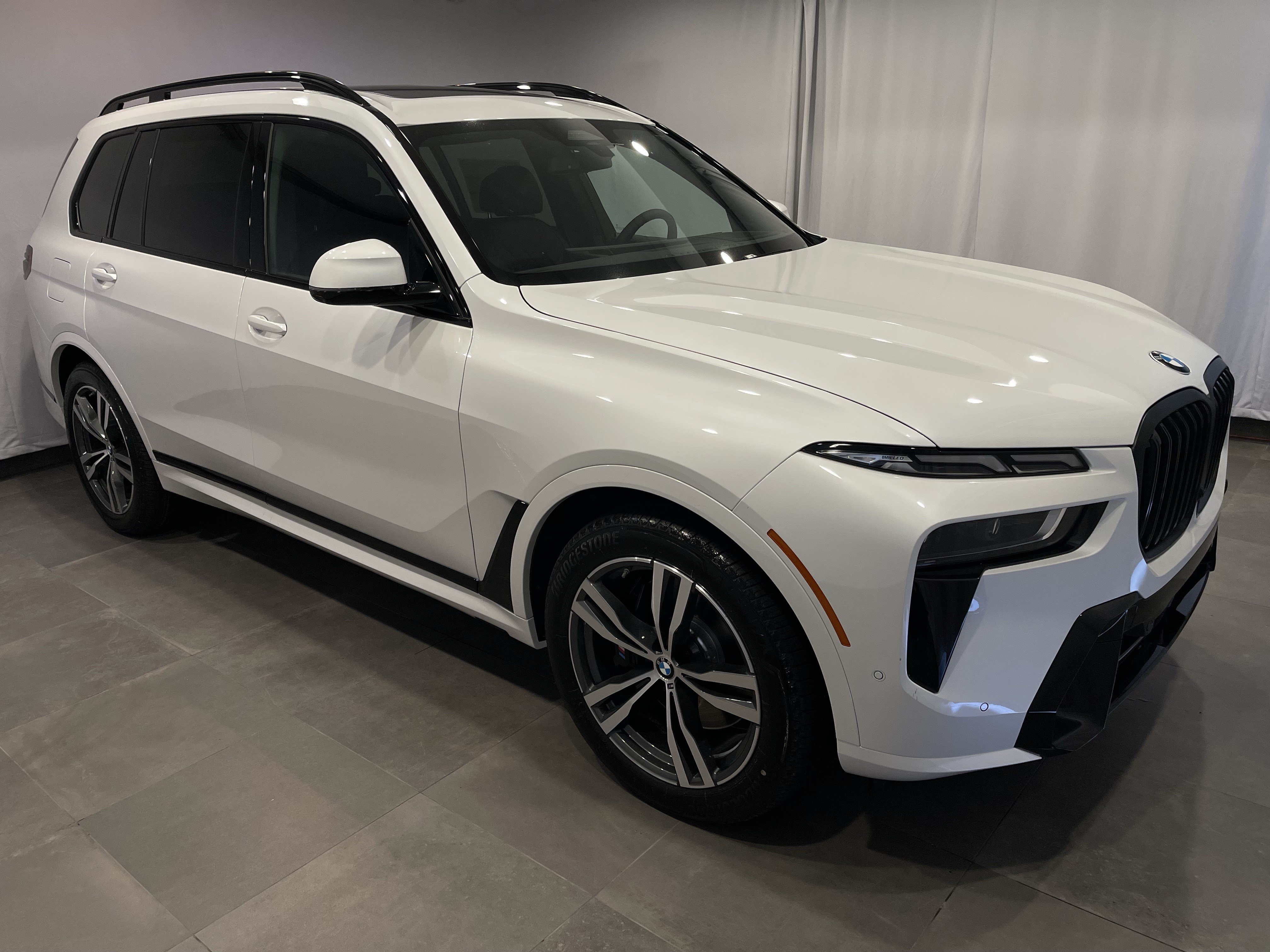 New 2027 BMW X7 xDrive40i w/ M Sport Package AWD/4WD image 3