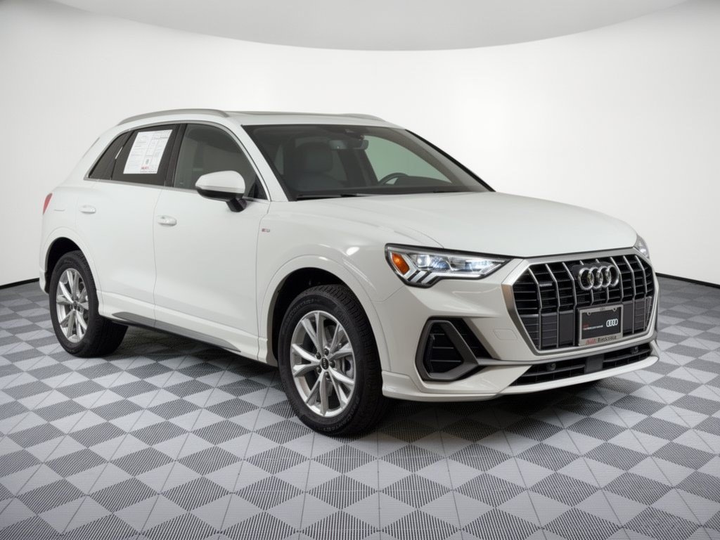 Certified 2025 Audi Q3 2.0T Premium Plus w/ Premium Plus Package AWD/4WD image 7