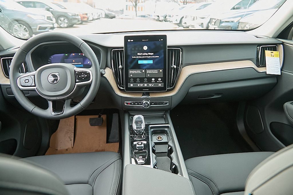 New 2026 Volvo XC60 B5 Plus w/ Protection Package Premier image 23