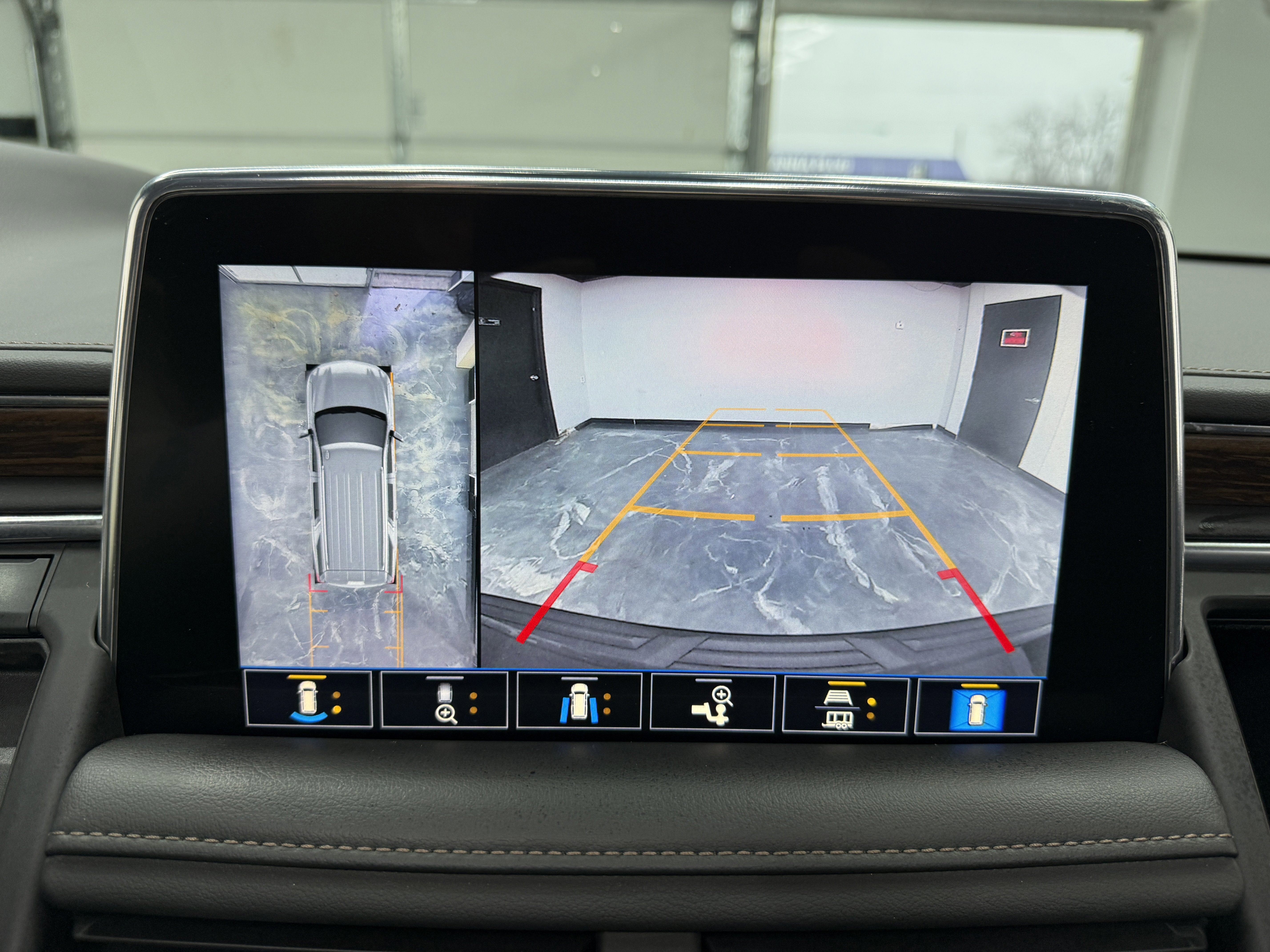 Used 2021 Chevrolet Tahoe High Country image 22