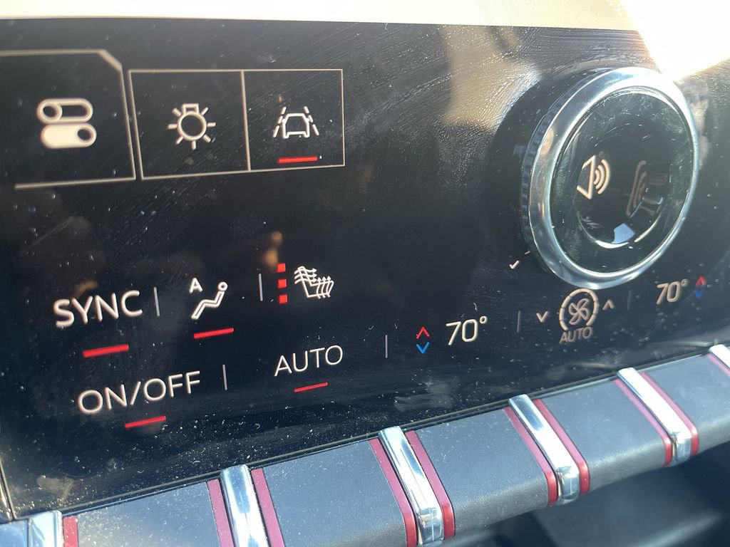 Used 2024 GMC Acadia AT4 w/ LPO, Floor Liner Package image 28