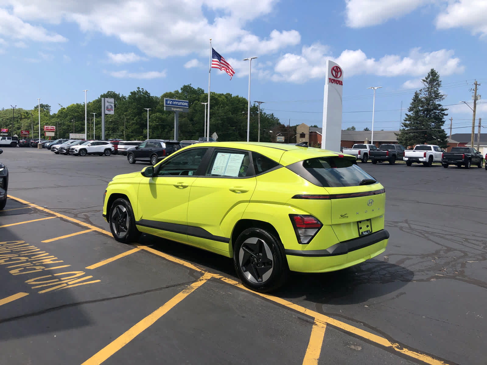 Certified 2024 Hyundai Kona SE FWD image 3