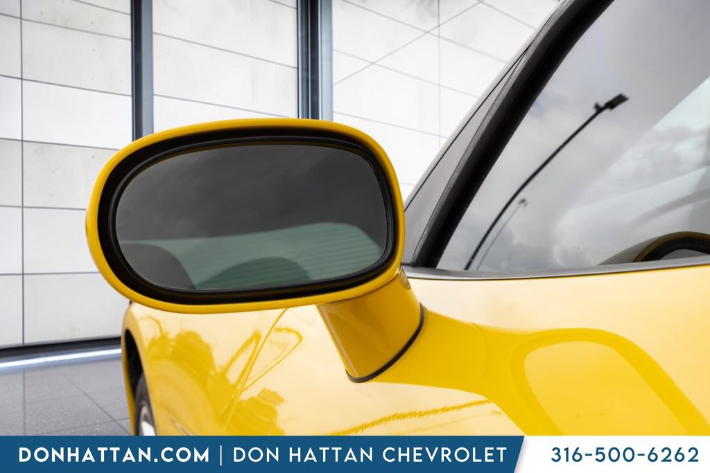 Used 2012 Chevrolet Corvette Coupe w/ 2LT Preferred Equipment Group RWD image 24