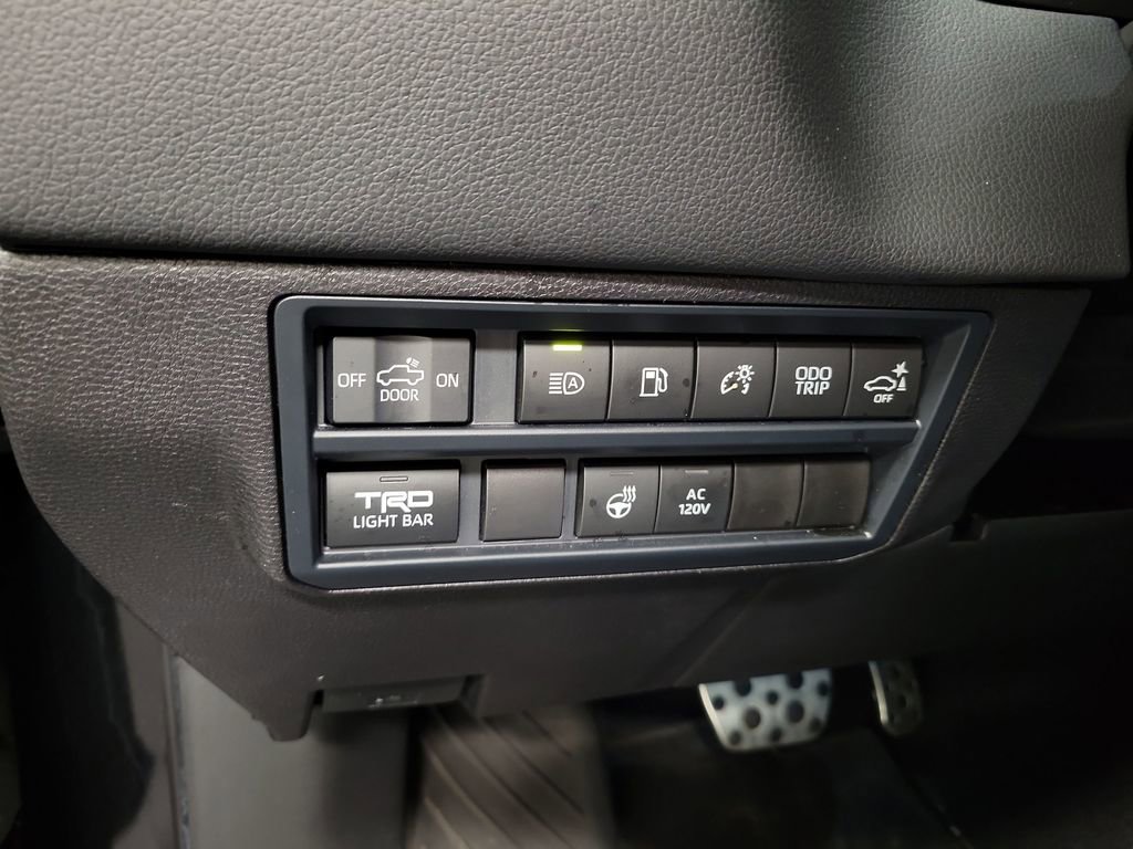 Used 2025 Toyota Tundra TRD Pro AWD/4WD image 23
