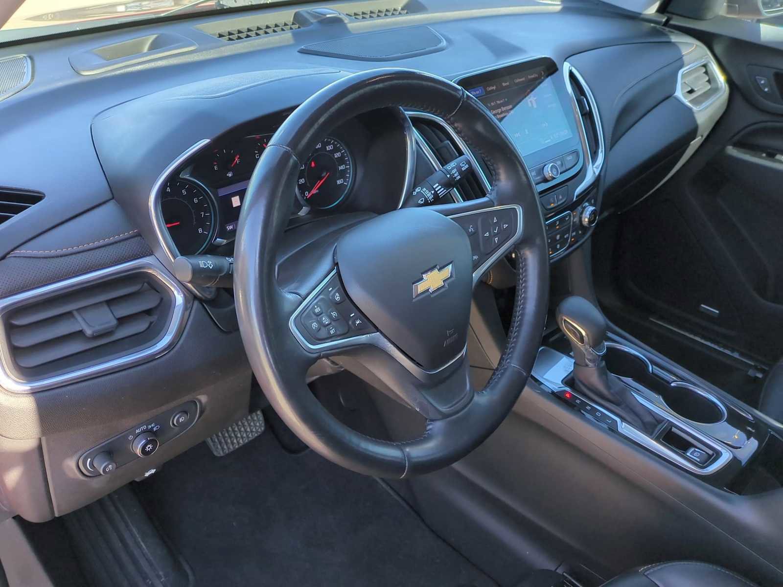 Used 2022 Chevrolet Equinox Premier image 10