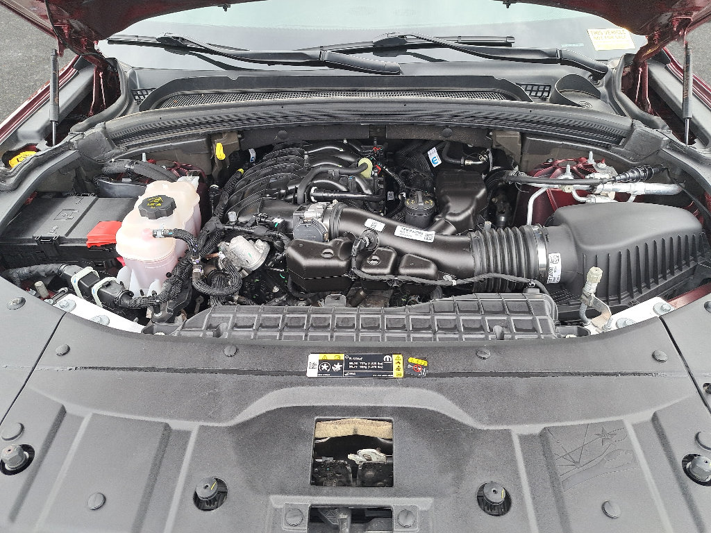 Certified 2024 Jeep Grand Cherokee Limited AWD/4WD image 30