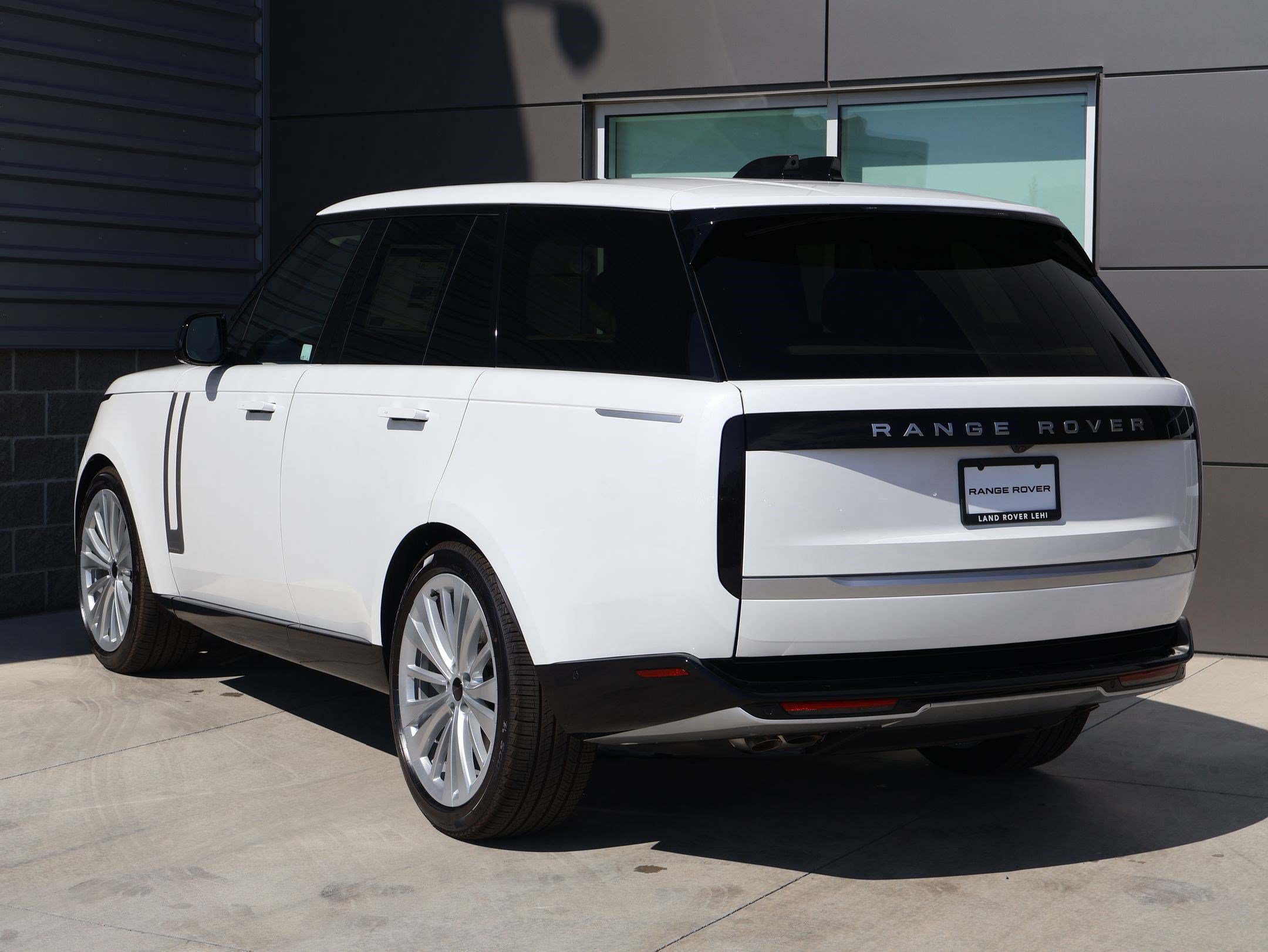 New 2026 Land Rover Range Rover Autobiography AWD/4WD image 8