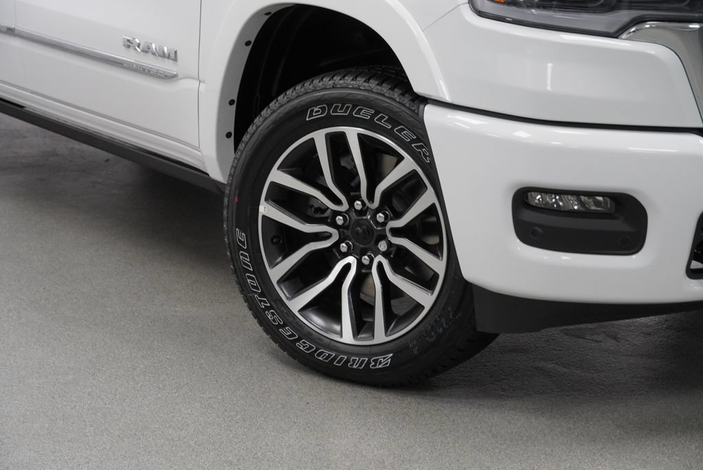 New 2027 RAM 1500 Limited w/ Body Color Bumper Group AWD/4WD image 4