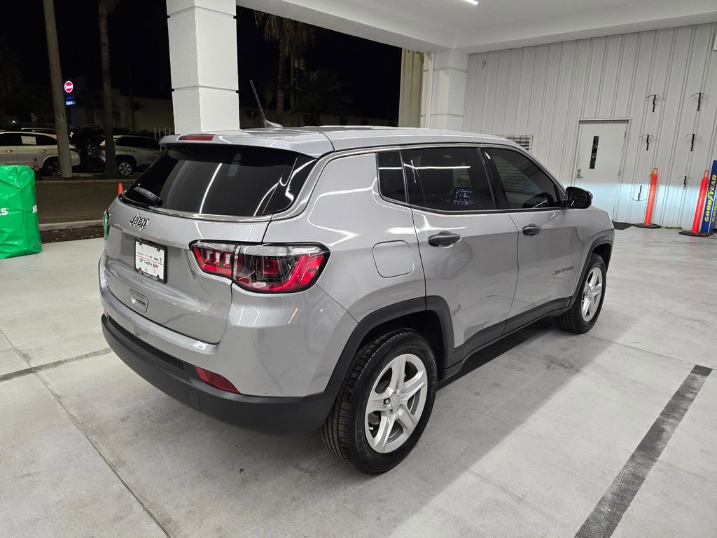 Used 2023 Jeep Compass Sport image 6