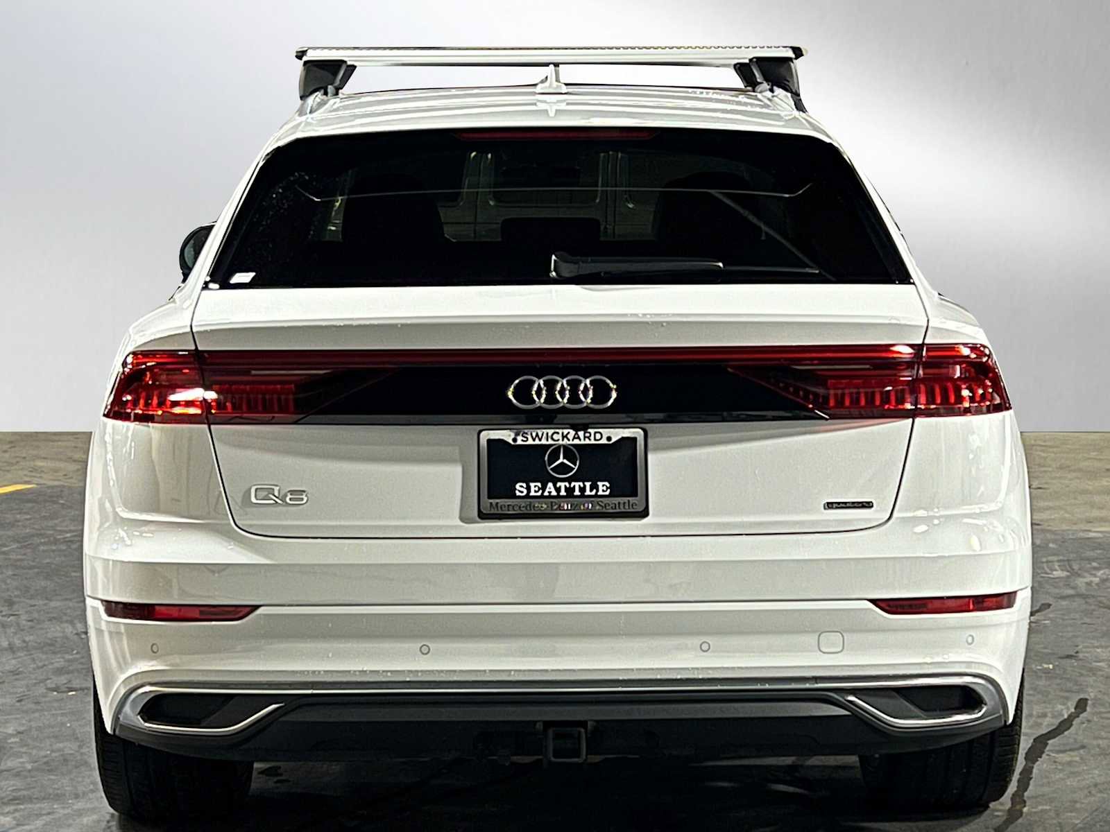 Used 2022 Audi Q8 Prestige image 4