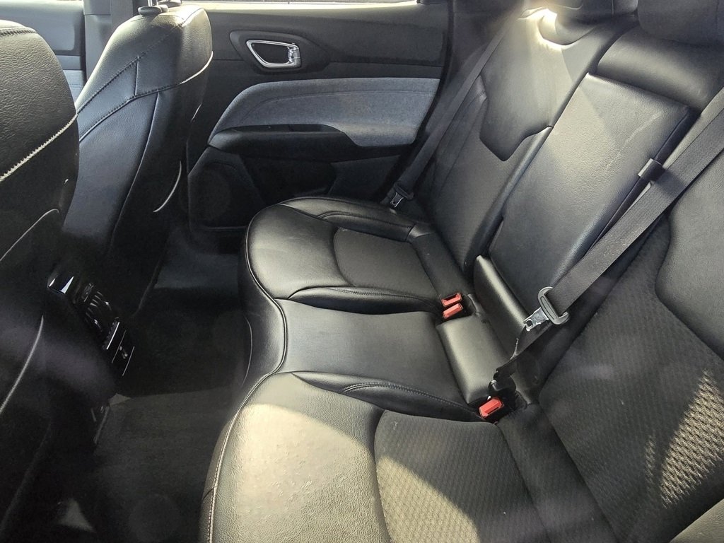 Used 2023 Jeep Compass Latitude w/ Convenience Group image 22