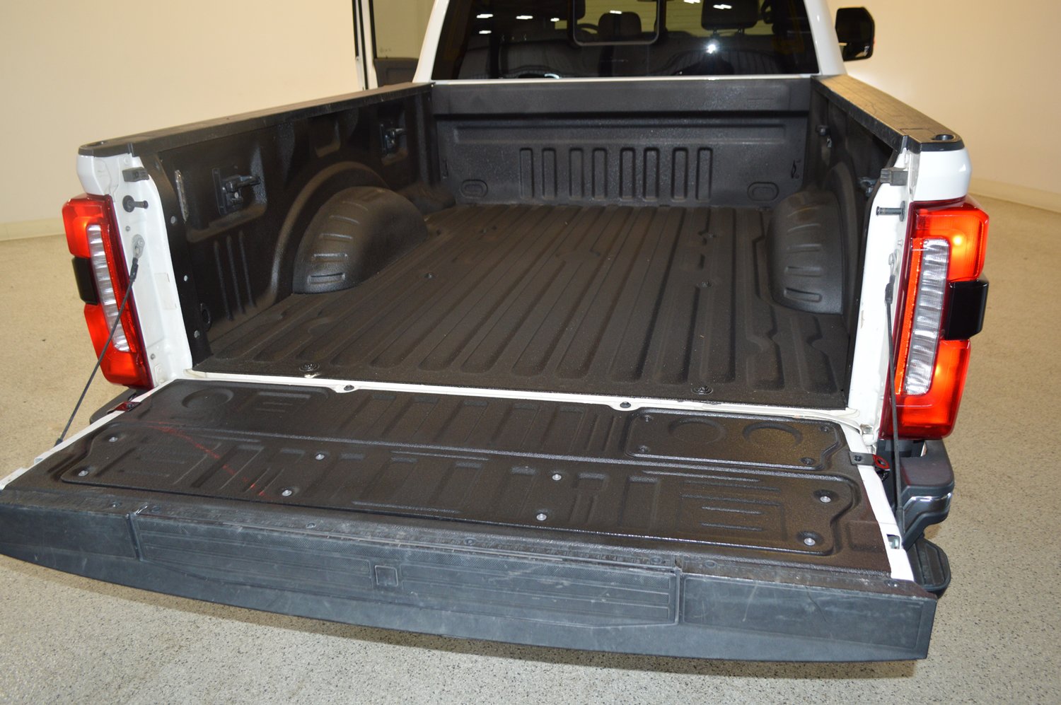 Used 2023 Ford F250 Lariat w/ Chrome Package AWD/4WD image 11