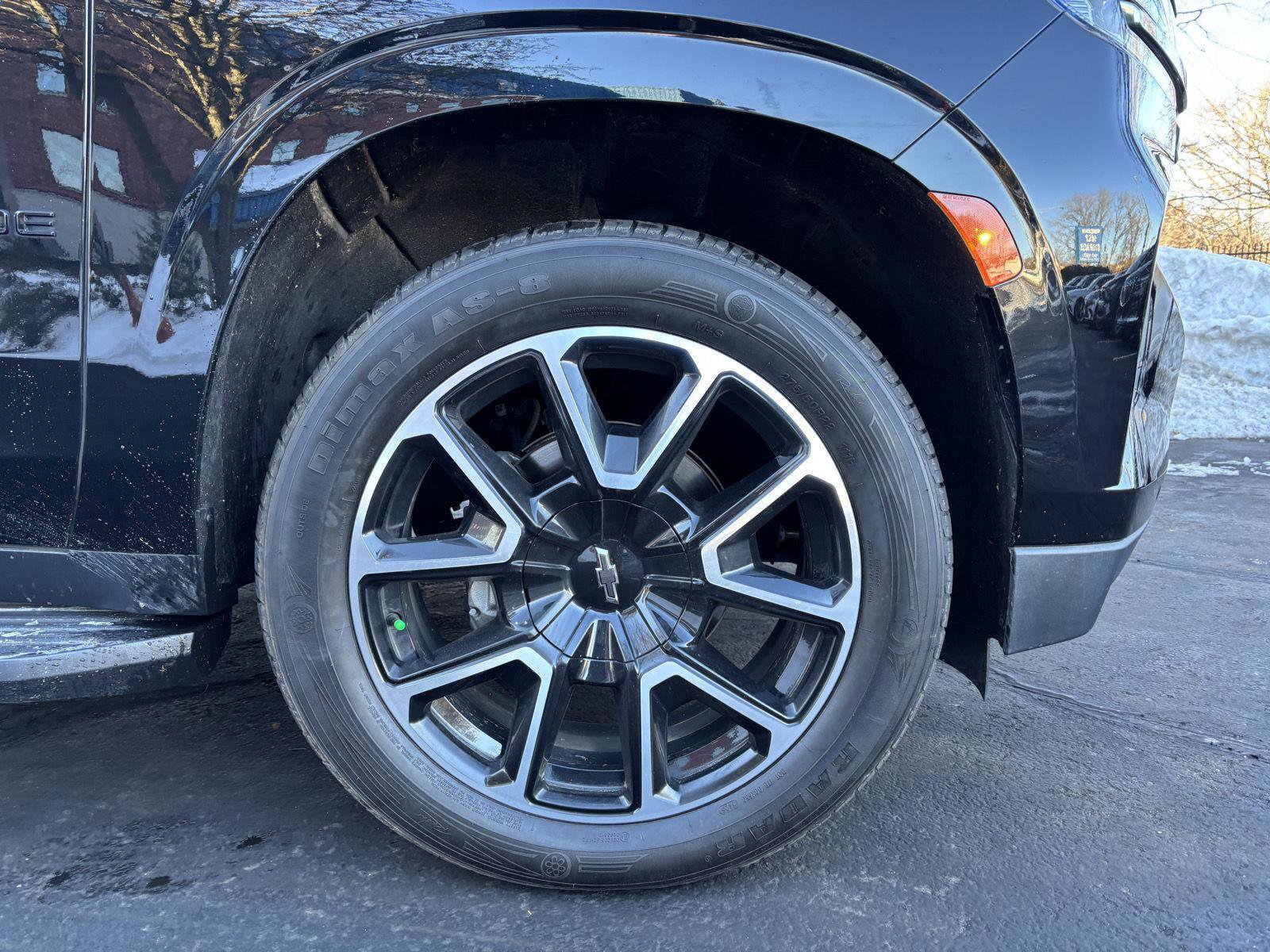 Used 2022 Chevrolet Tahoe RST w/ Luxury Package image 6