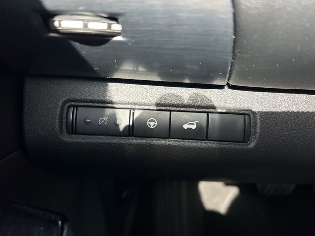 Used 2024 Nissan Pathfinder SL image 24