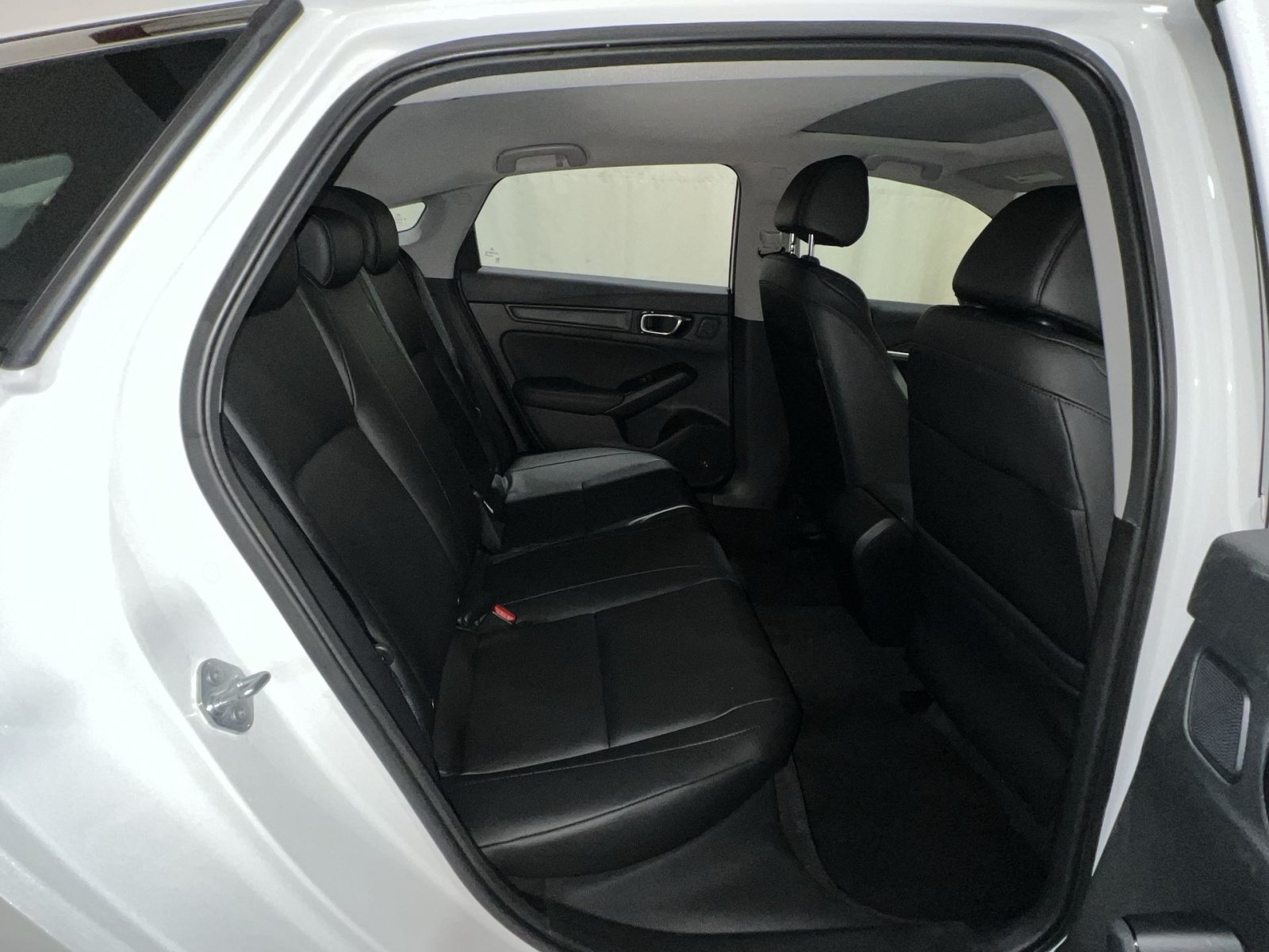 Used 2025 Acura Integra FWD image 34