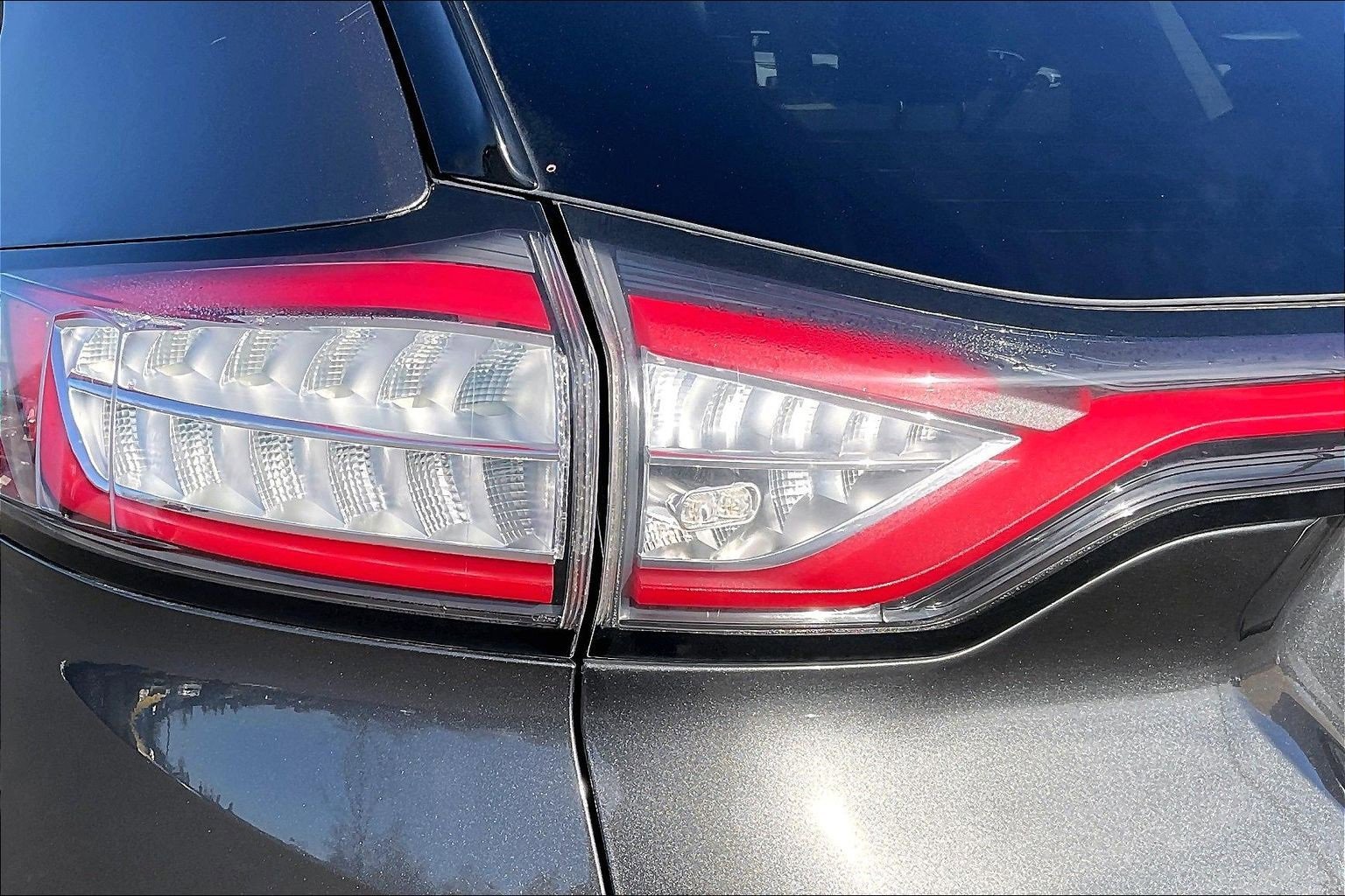 Used 2018 Ford Edge SEL w/ Equipment Group 201A image 23