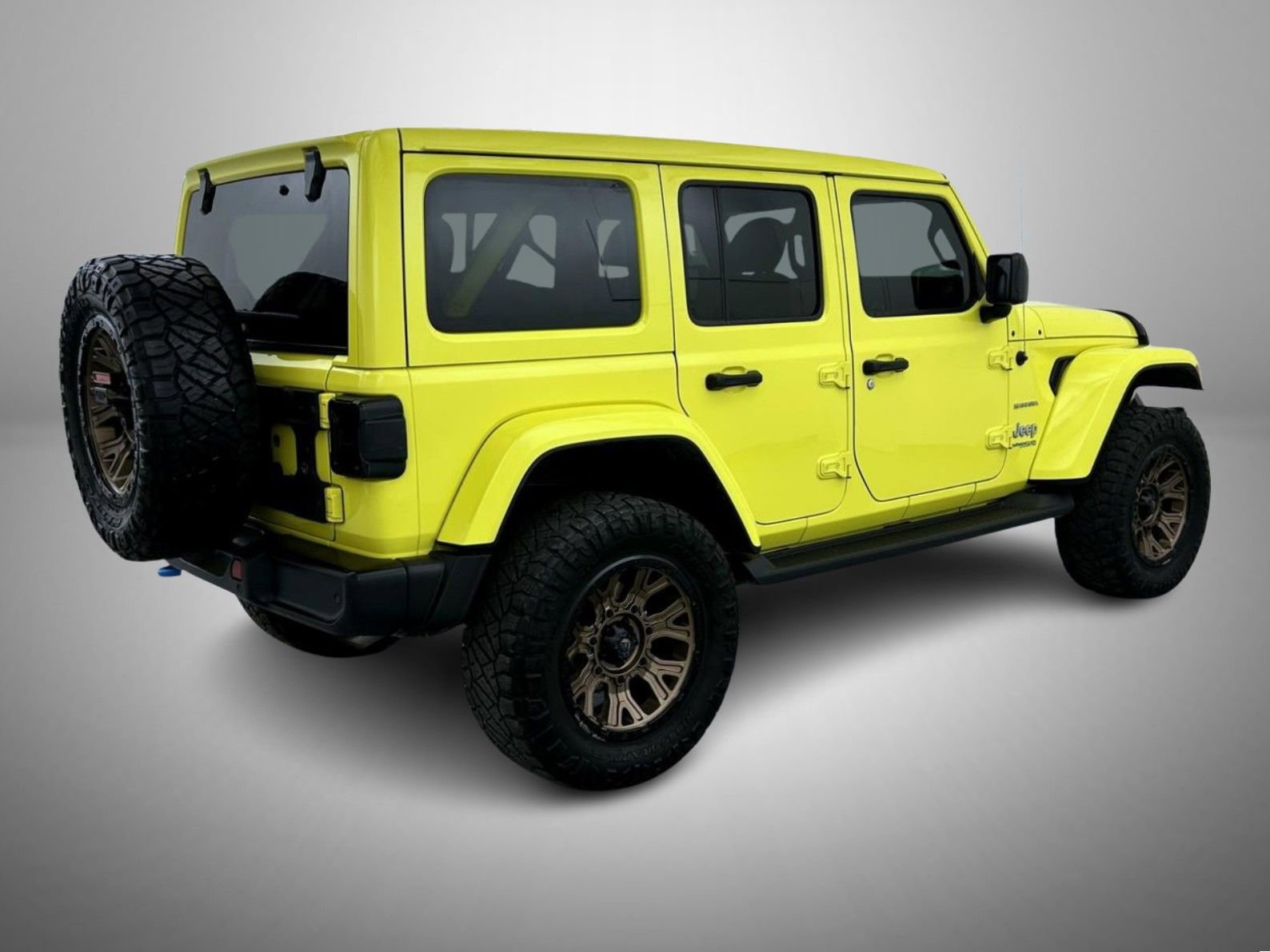Used 2022 Jeep Wrangler Unlimited Sahara w/ Cold Weather Group image 5