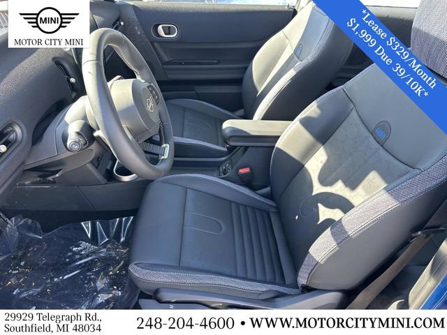Certified 2025 MINI Cooper 2-Door Hardtop image 21