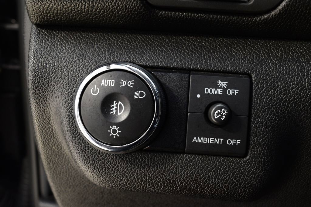 Used 2017 Chevrolet Traverse Premier image 18