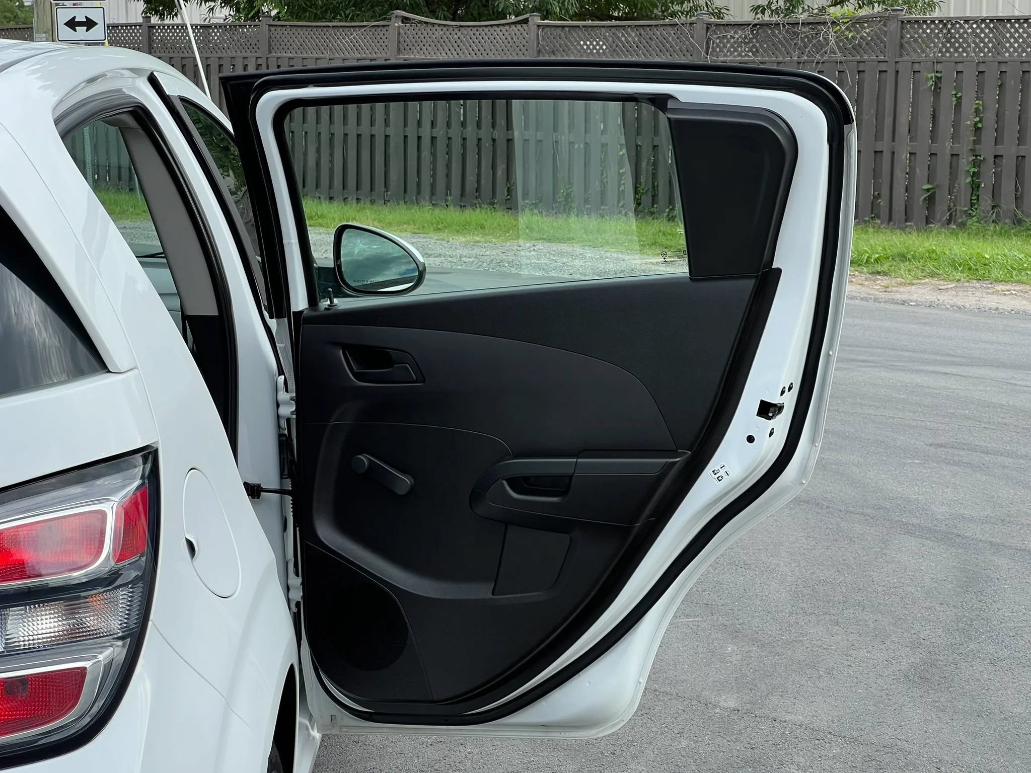 Used 2017 Chevrolet Sonic LT FWD image 35
