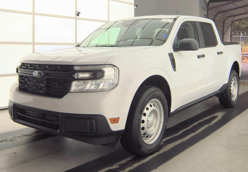 Used 2024 Ford Maverick XL image 1