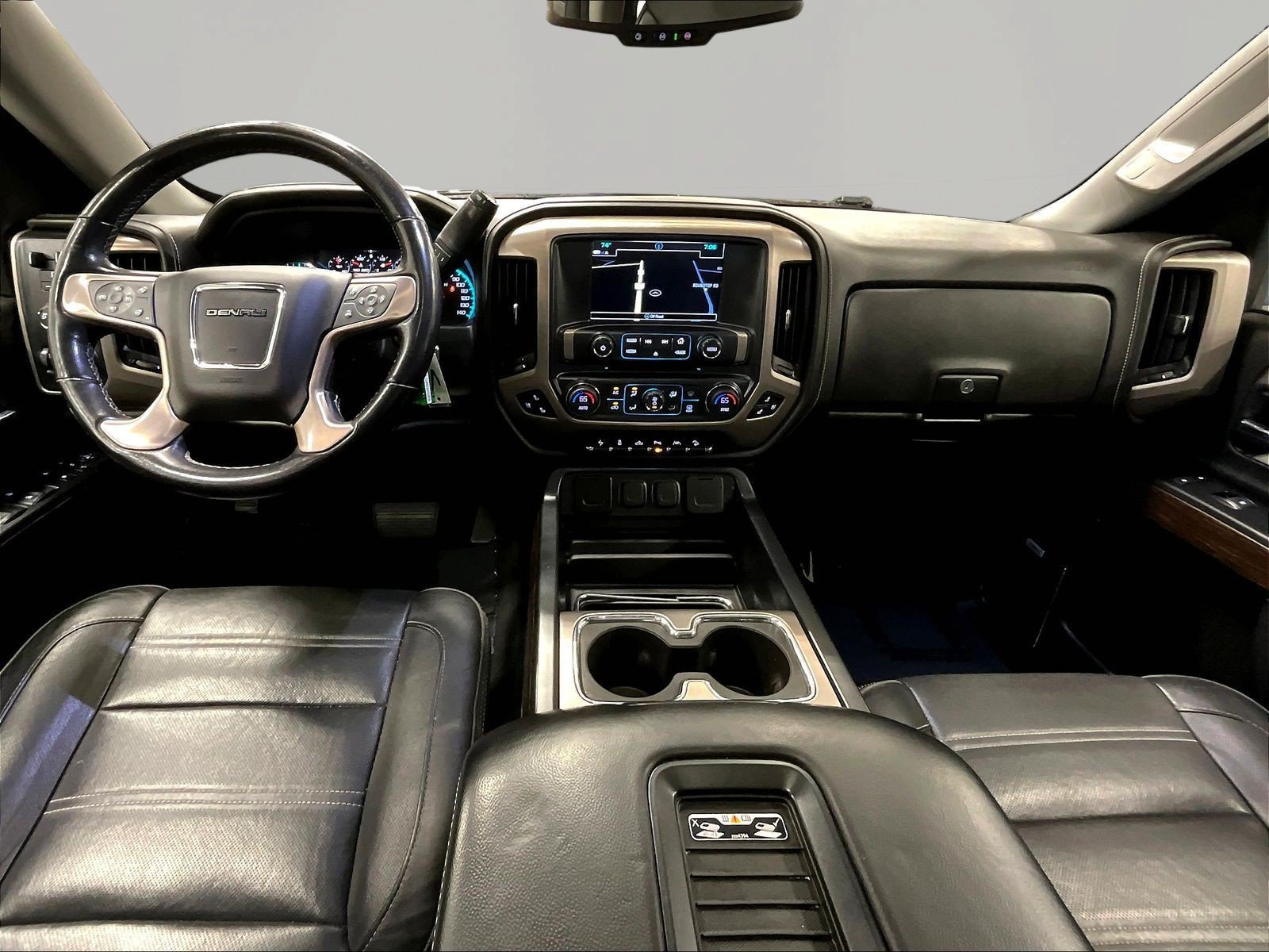 Used 2018 GMC Sierra 1500 Denali AWD/4WD image 8