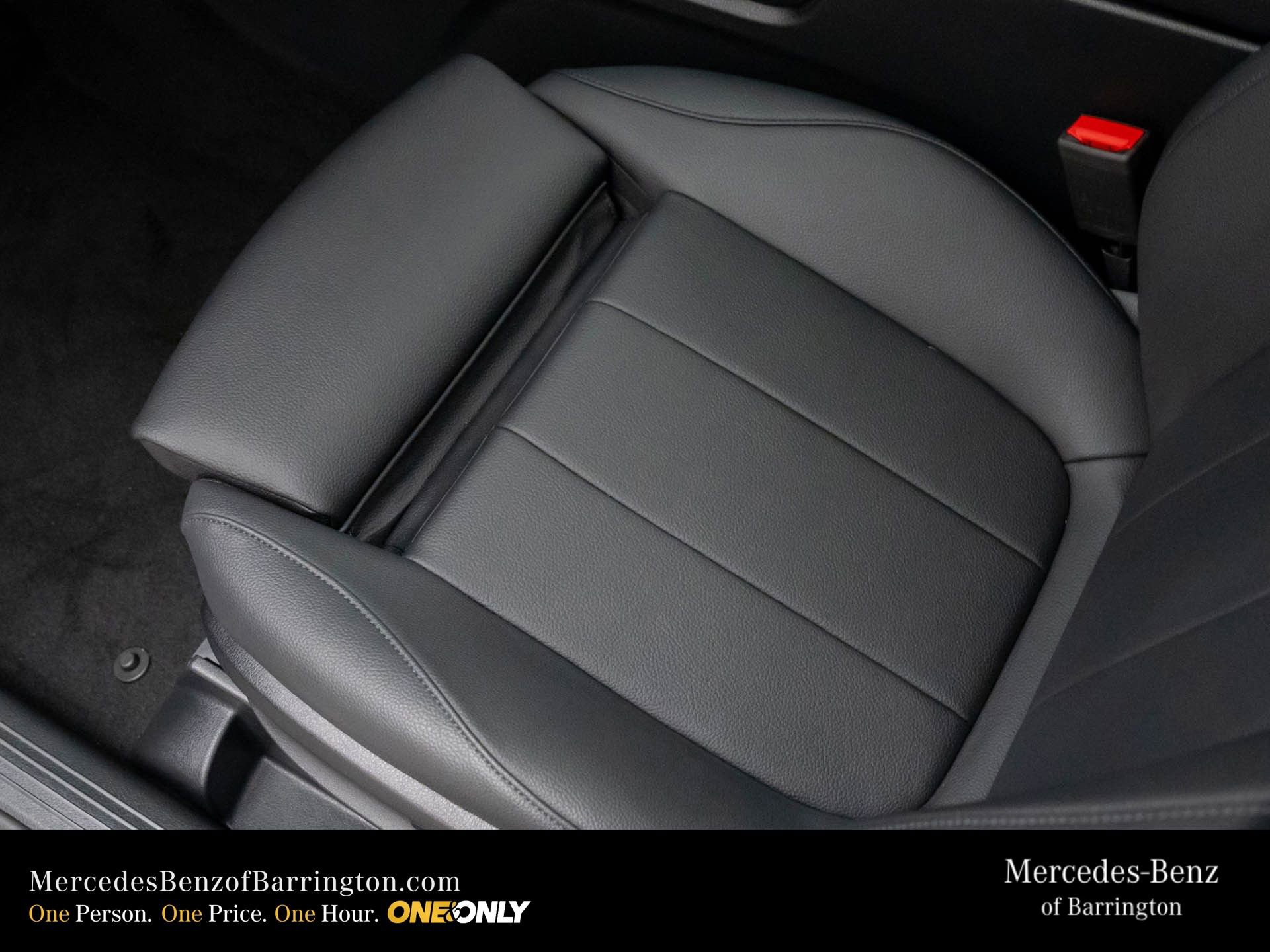 New 2026 Mercedes-Benz GLB 250 4MATIC image 18