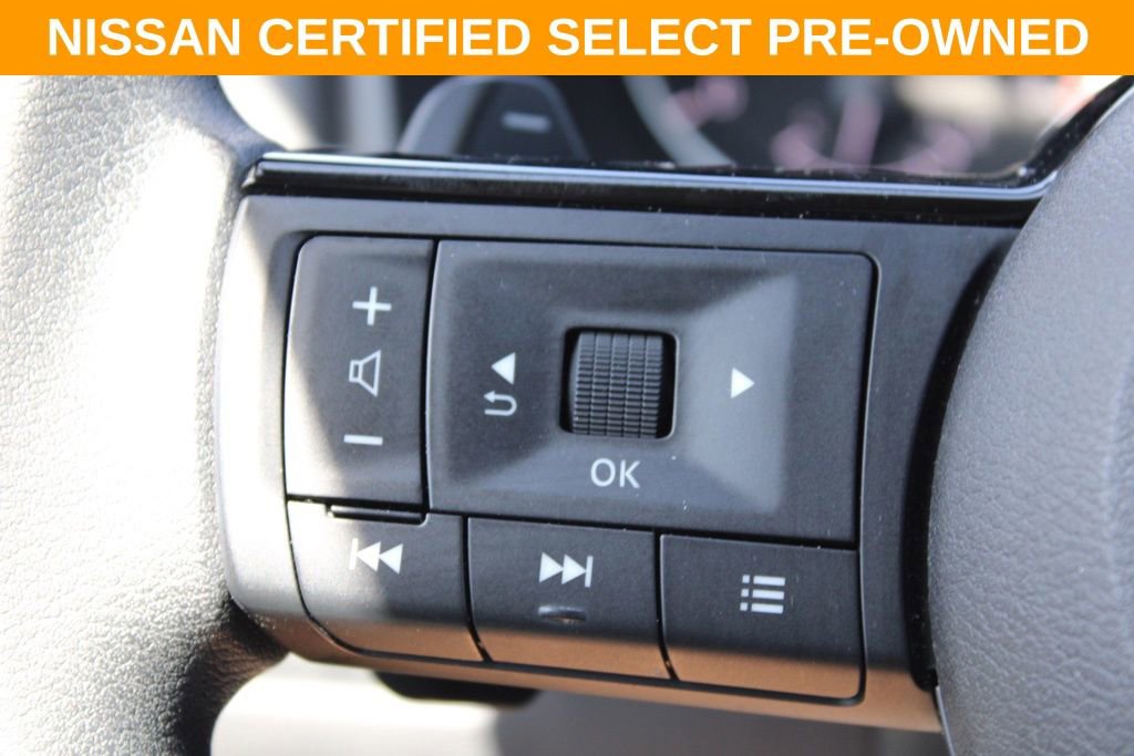 Certified 2023 Nissan Rogue SV image 29