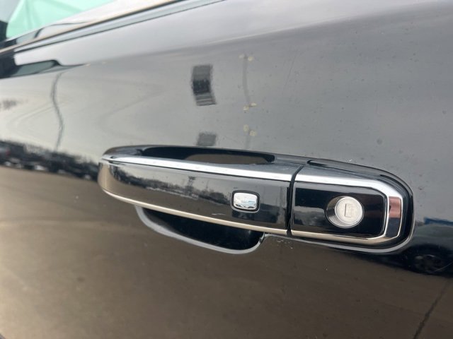 Used 2020 Chevrolet Tahoe Premier w/ Premier Plus Edition image 65