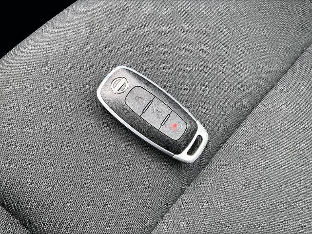 Certified 2025 Nissan Rogue S image 29