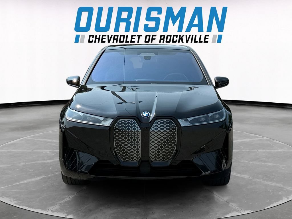 Used 2025 BMW iX xDrive50 AWD/4WD image 8