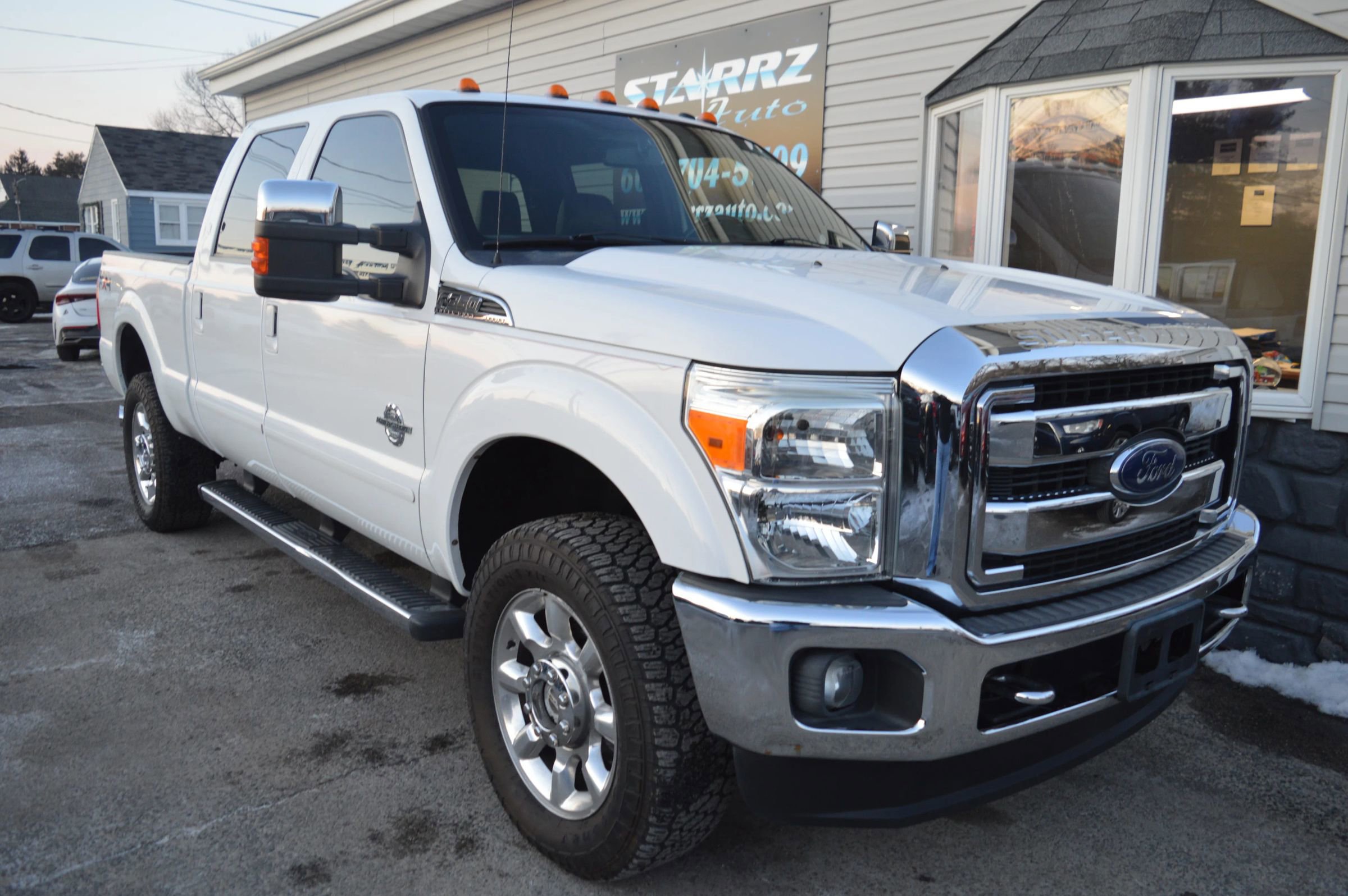 Used 2011 Ford F350 Lariat w/ Lariat Interior Pkg image 5