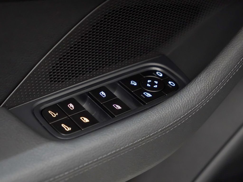 New 2026 Porsche Panamera 4 AWD/4WD image 23