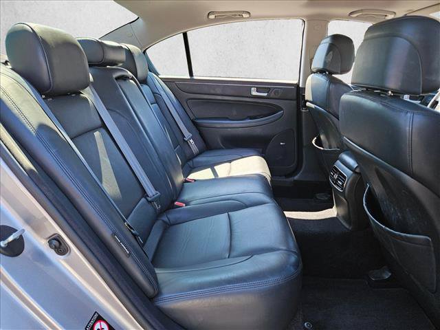 Used 2013 Hyundai Genesis 3.8 w/ Premium Pkg RWD image 20