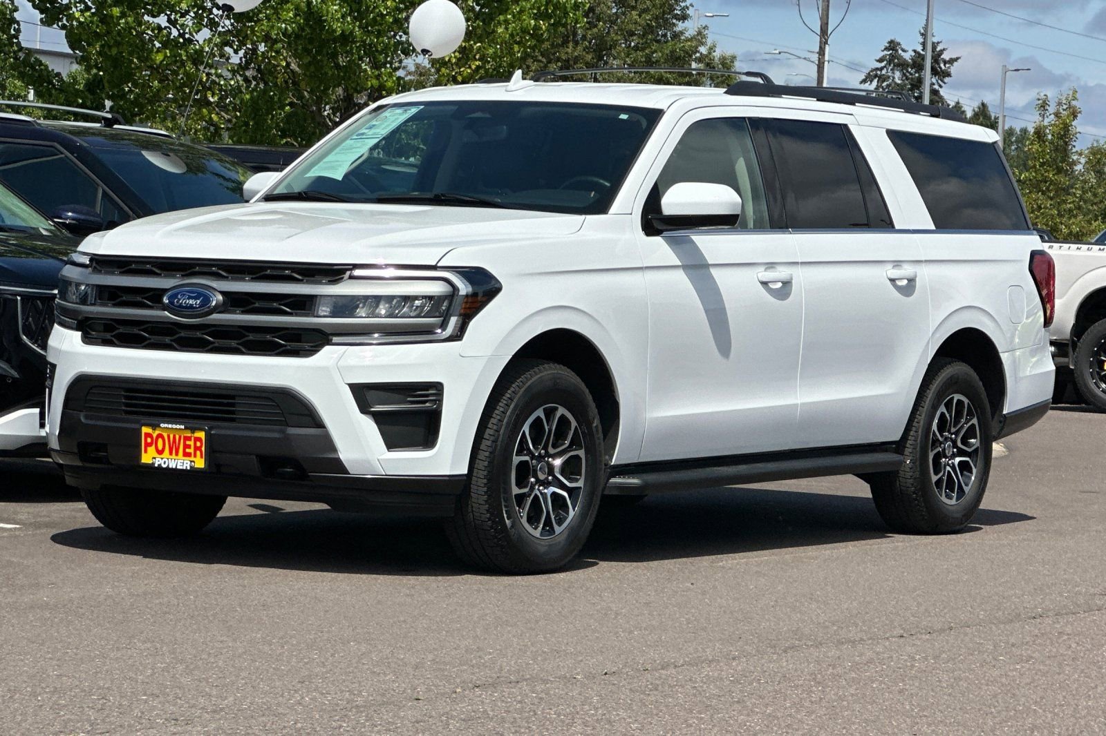 Used 2024 Ford Expedition Max XLT AWD/4WD image 8
