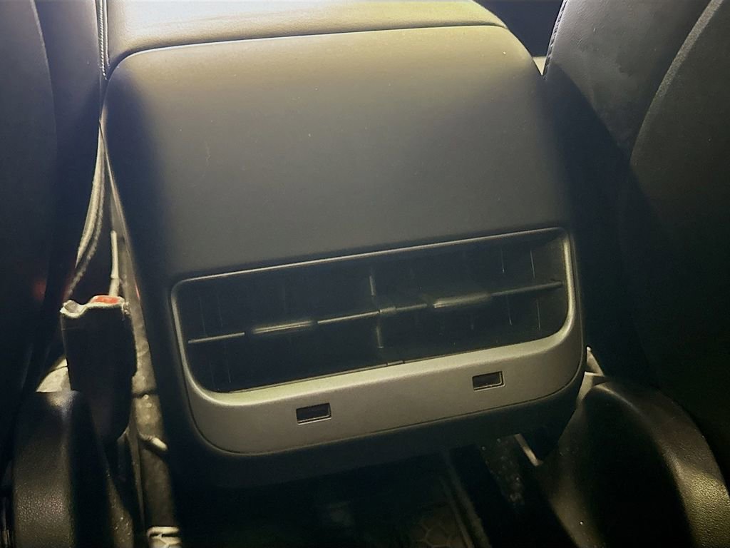 Used 2020 Tesla Model 3 Standard Range Plus image 33