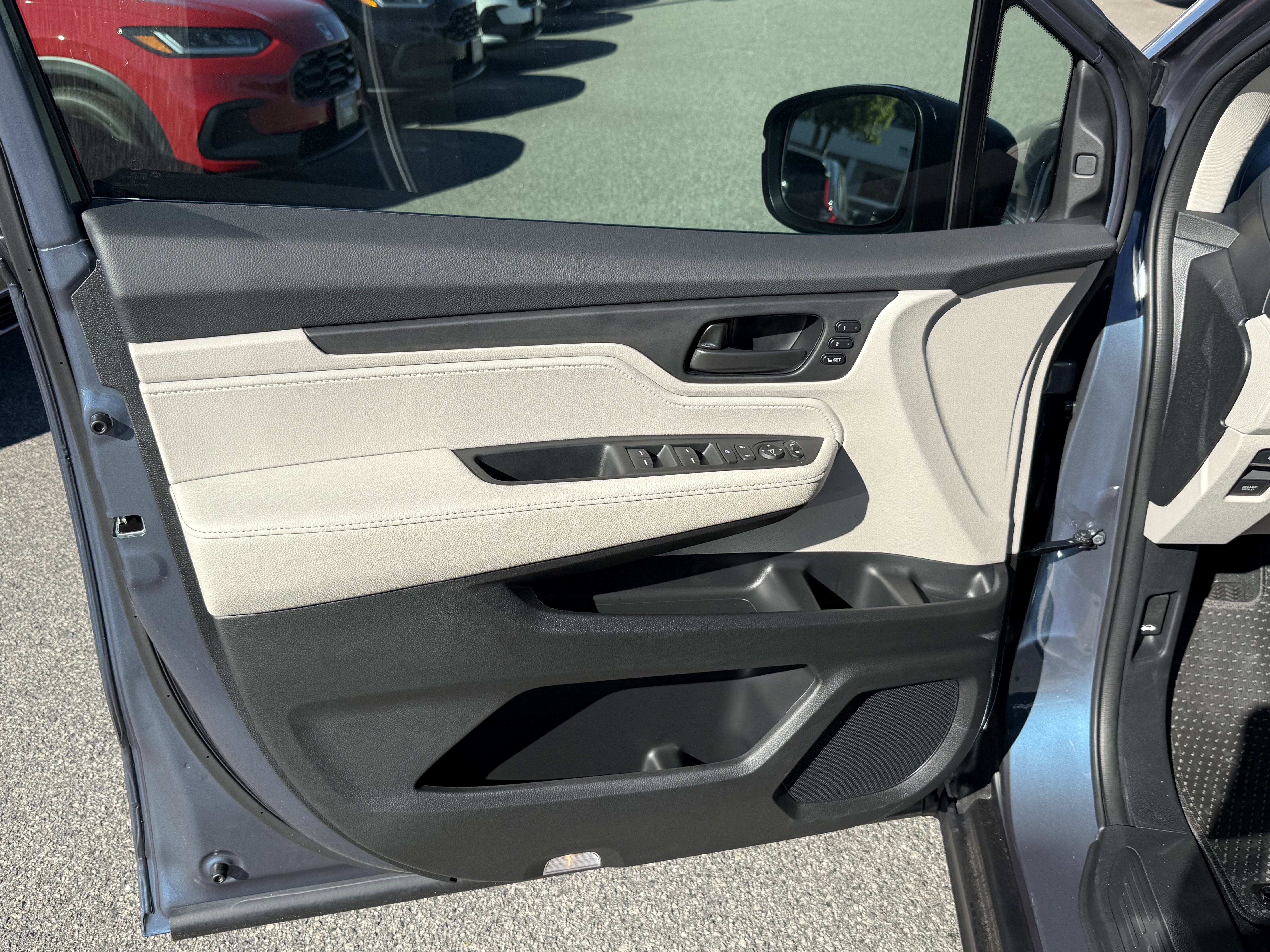 New 2026 Honda Odyssey EX-L image 13