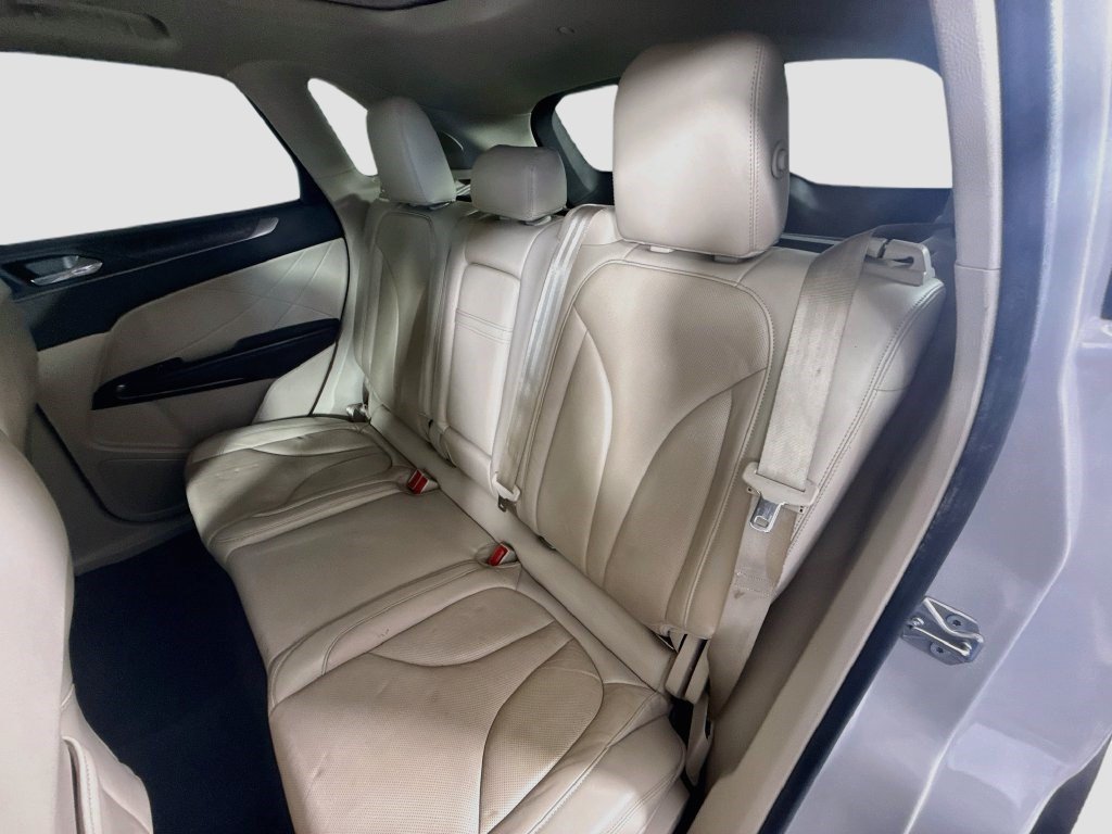 Used 2019 Lincoln MKC Reserve w/ MKC Climate Package FWD image 23