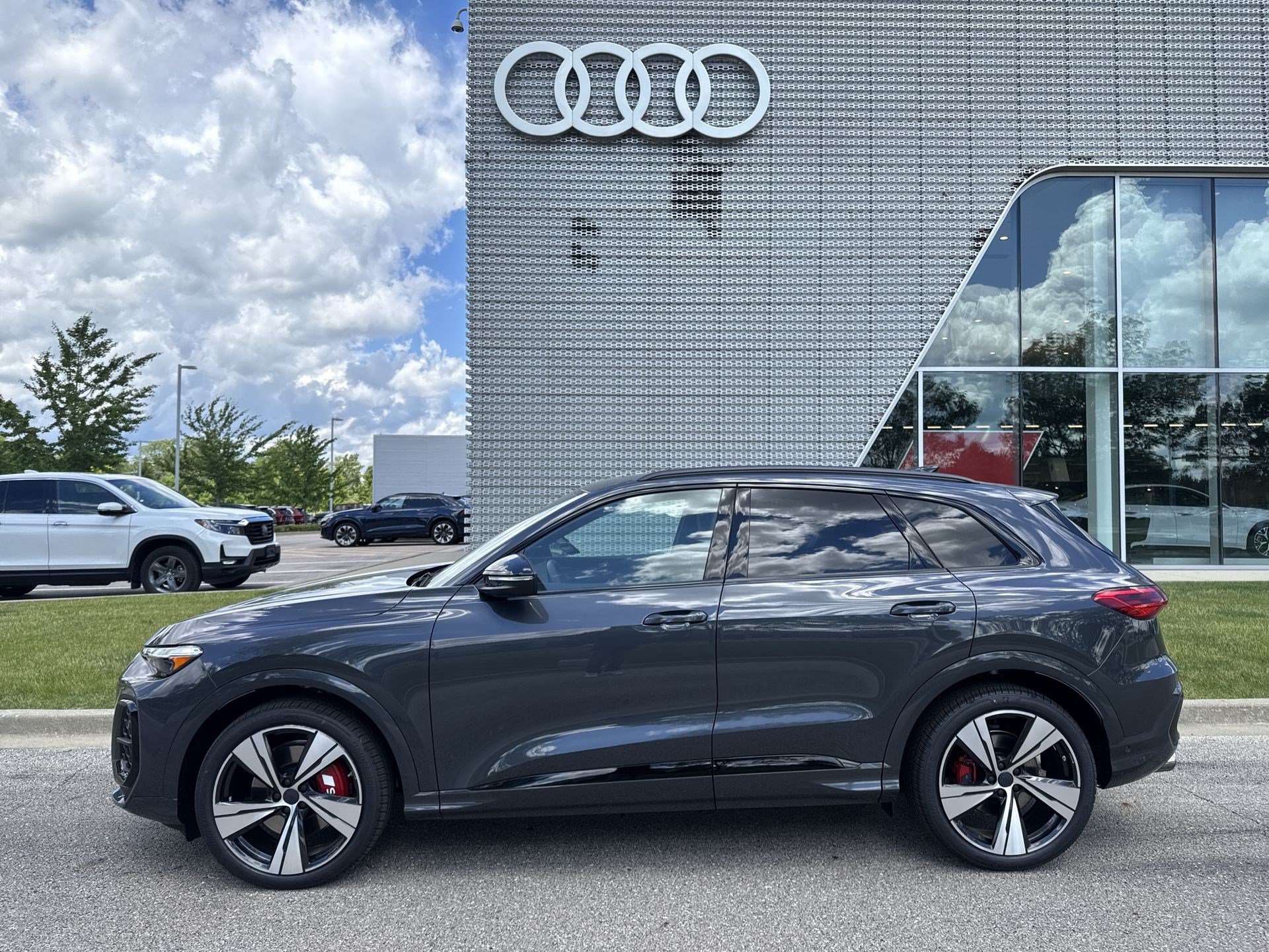 New 2026 Audi SQ5 Premium Plus AWD/4WD image 29