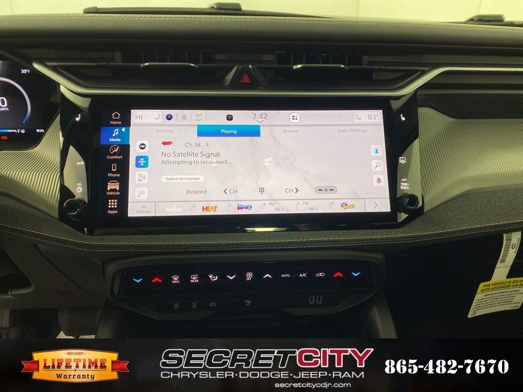 New 2026 Jeep Cherokee Laredo image 21