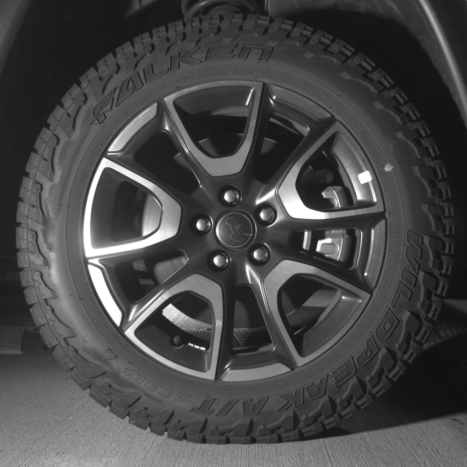 Used 2025 Jeep Compass Trailhawk AWD/4WD image 13
