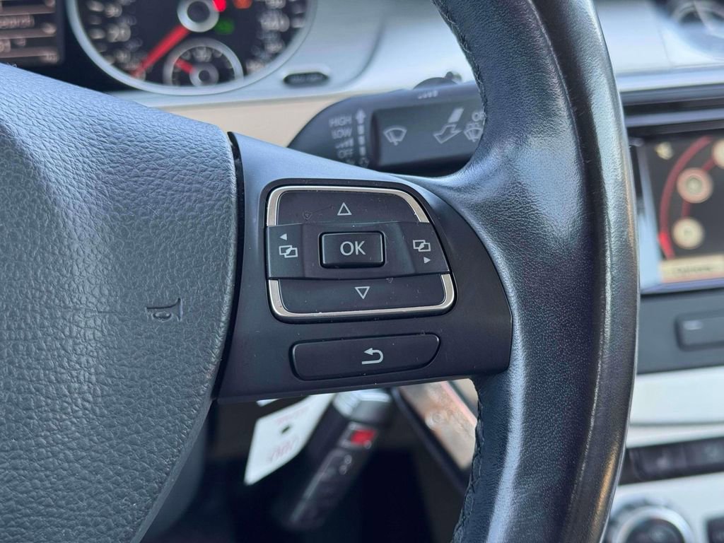 Used 2015 Volkswagen CC Sport image 25