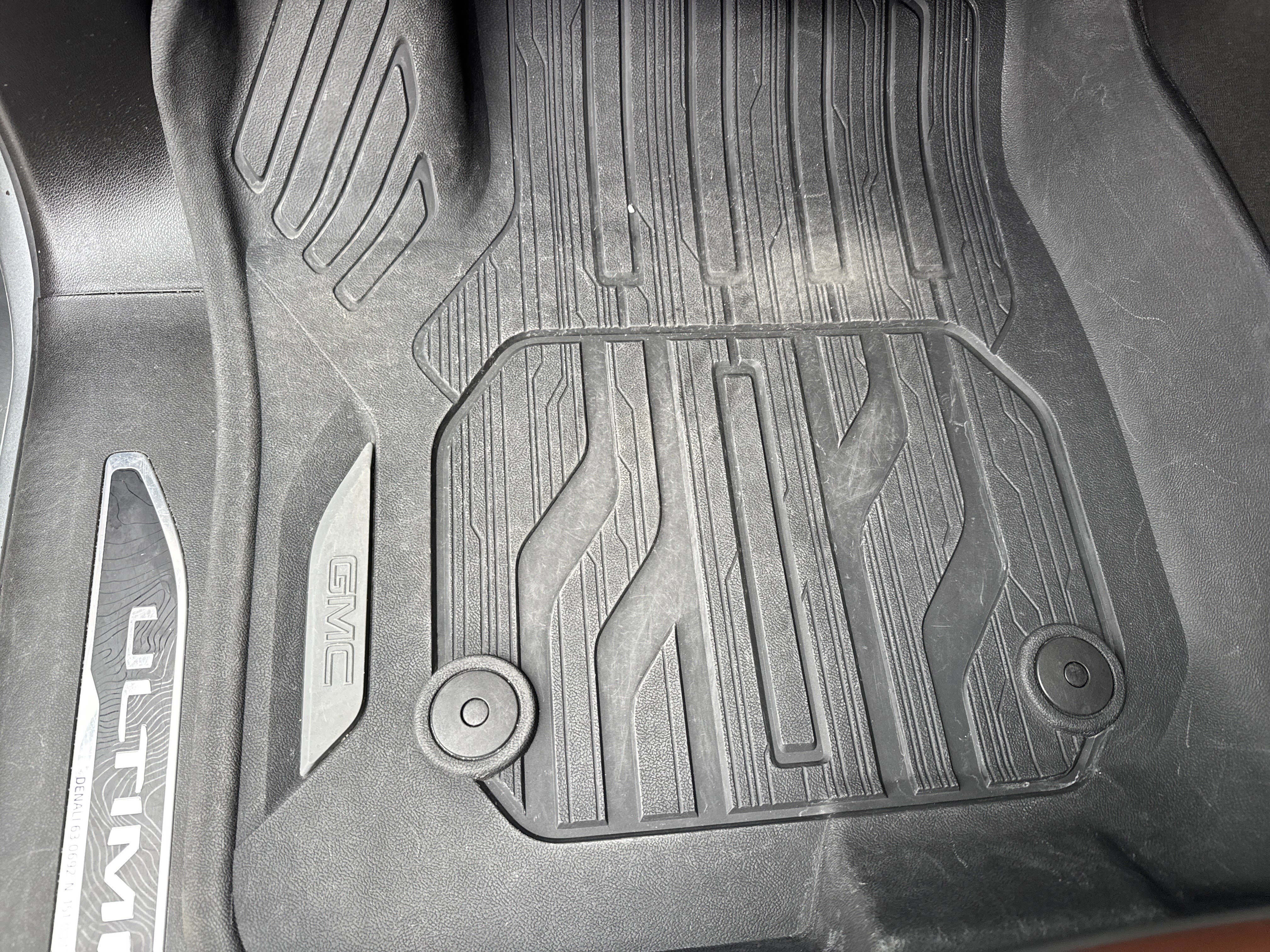 Used 2024 GMC Sierra 3500 Denali Ultimate image 17