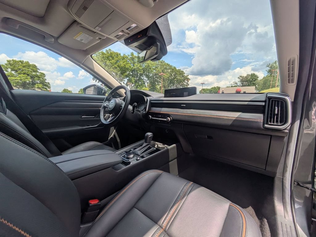 Used 2025 MAZDA CX-50 AWD 2.5 Hybrid w/ Premium Pkg image 32